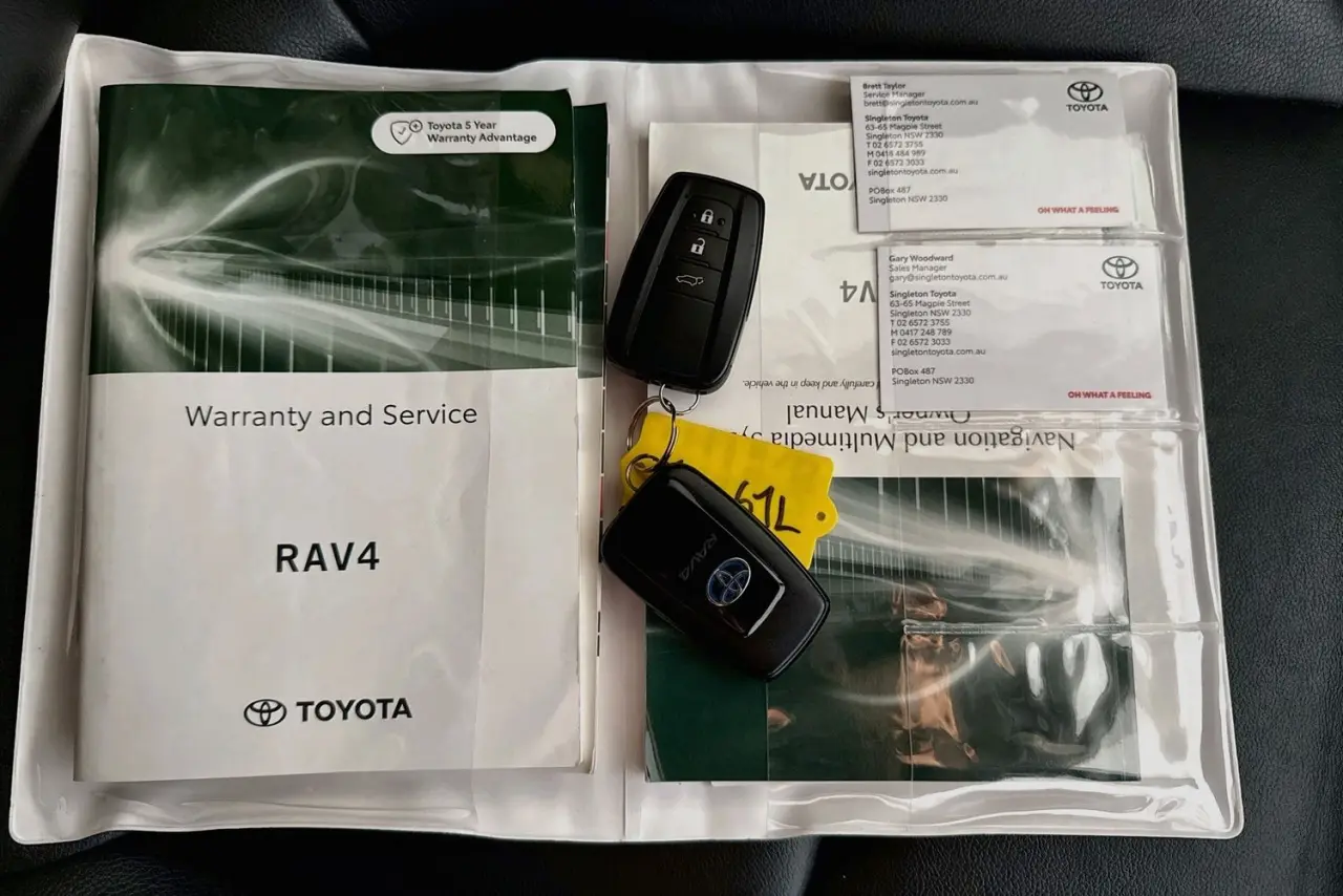 2021 Toyota RAV4 Gallery Image 30