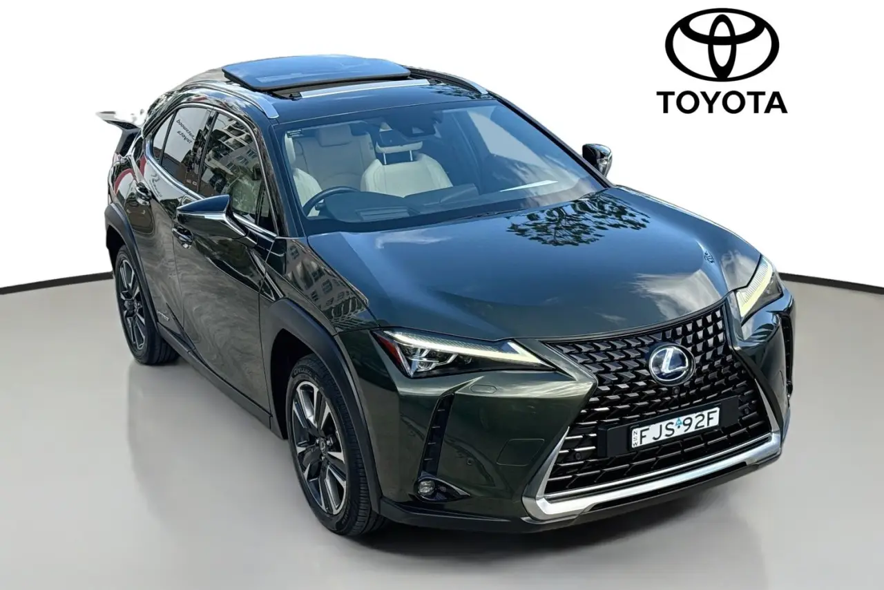 2022 Lexus UX Gallery Image 31