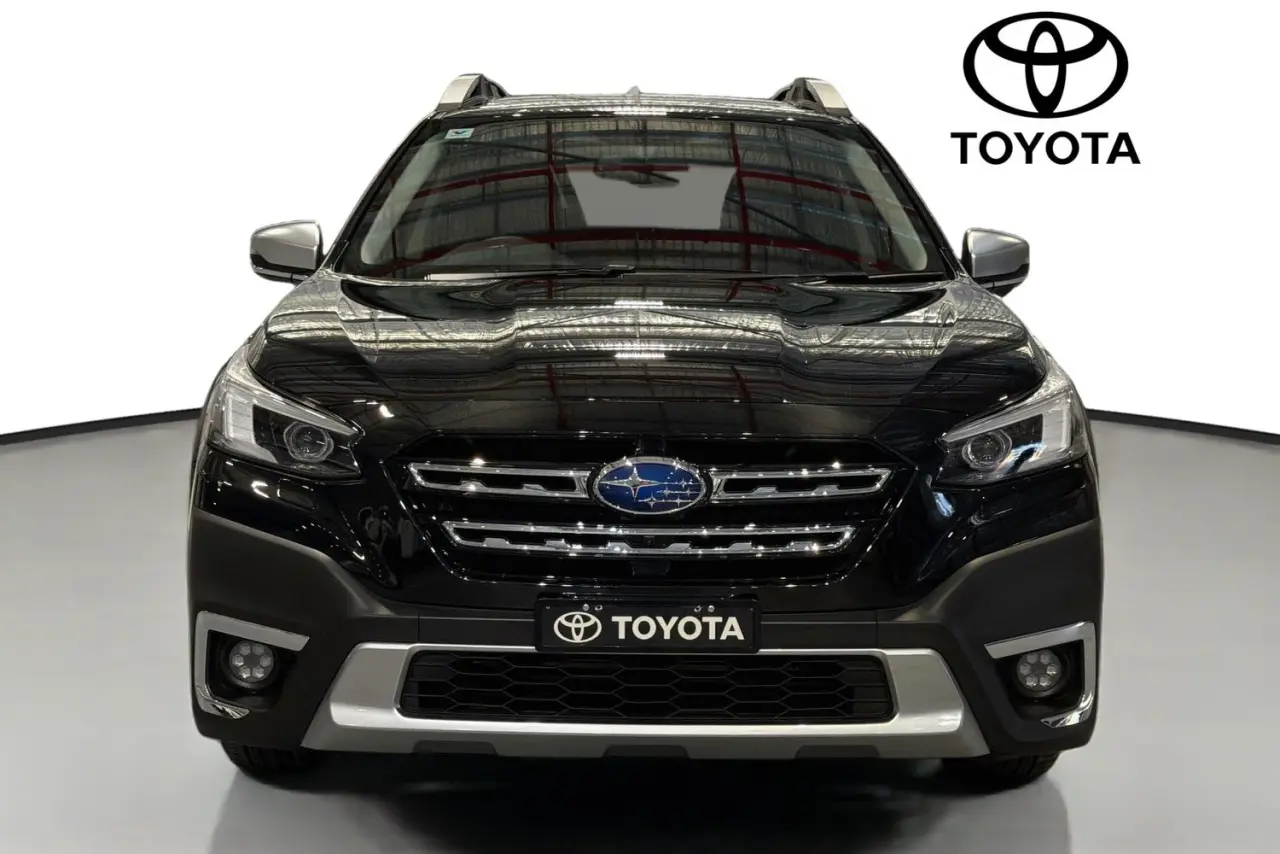 2023 Subaru Outback Gallery Image 2