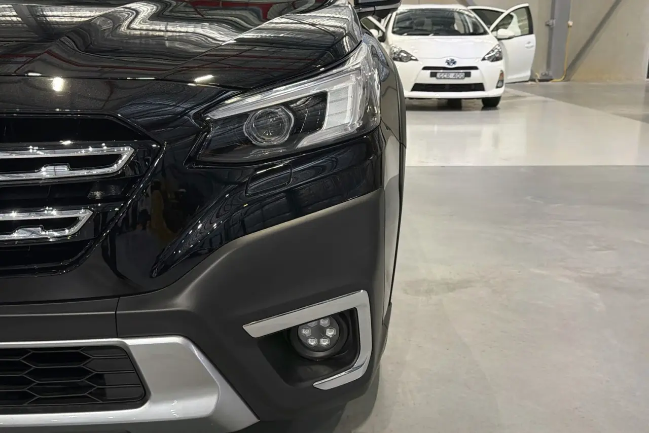 2023 Subaru Outback Gallery Image 3