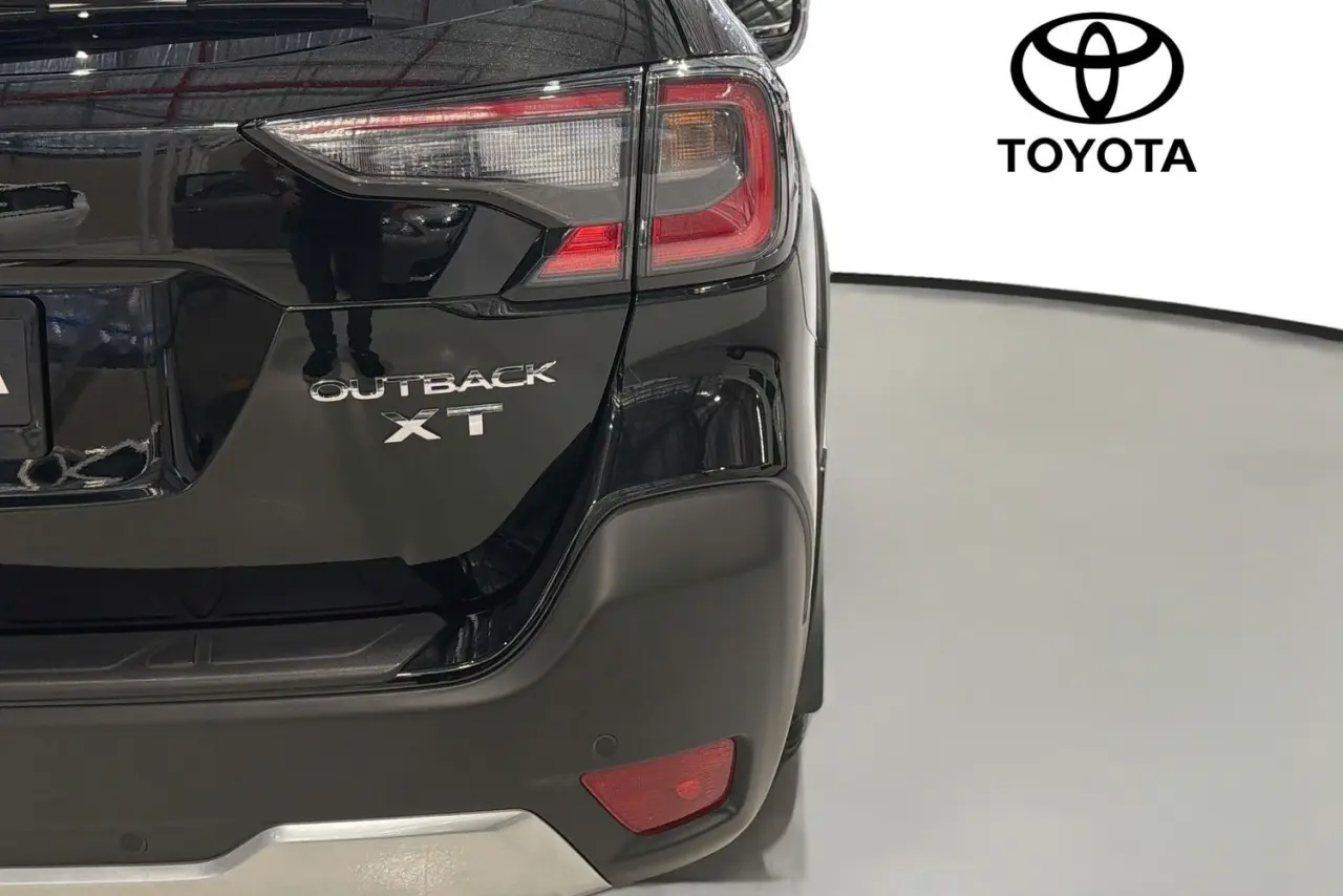 2023 Subaru Outback Gallery Image 9