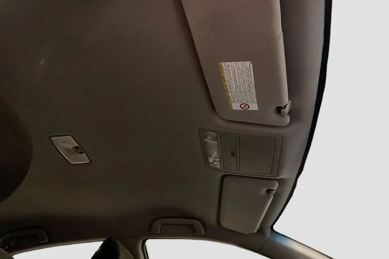 2010 Toyota Camry Gallery Image 12