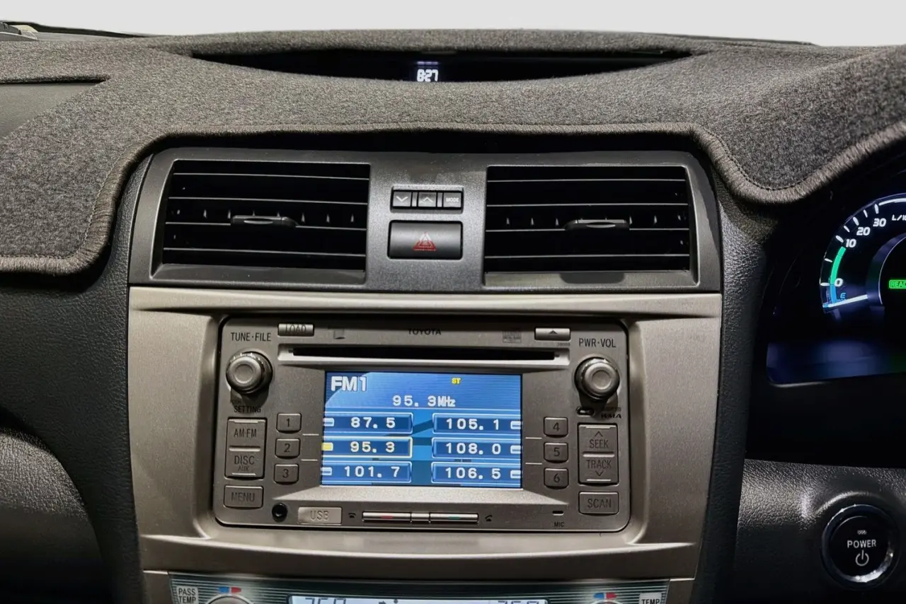 2010 Toyota Camry Gallery Image 17