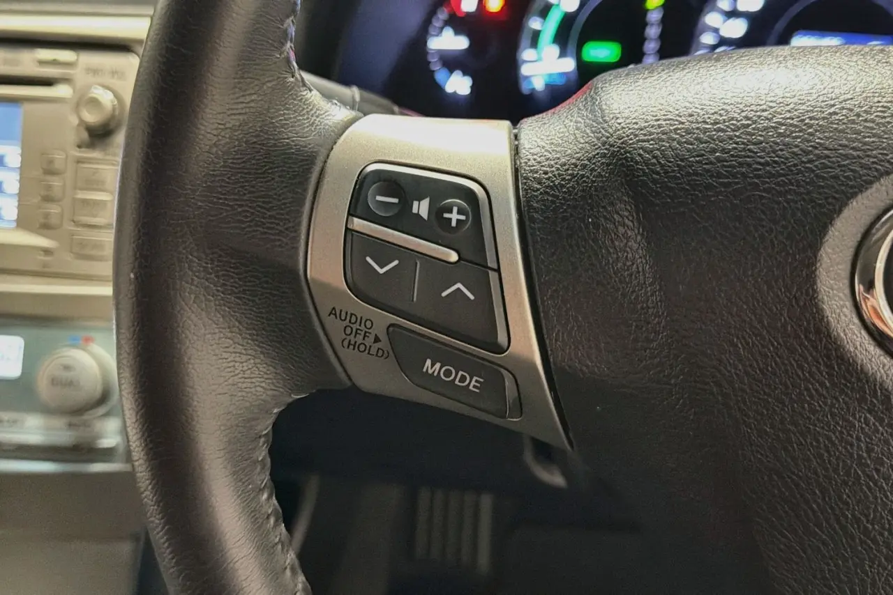 2010 Toyota Camry Gallery Image 19