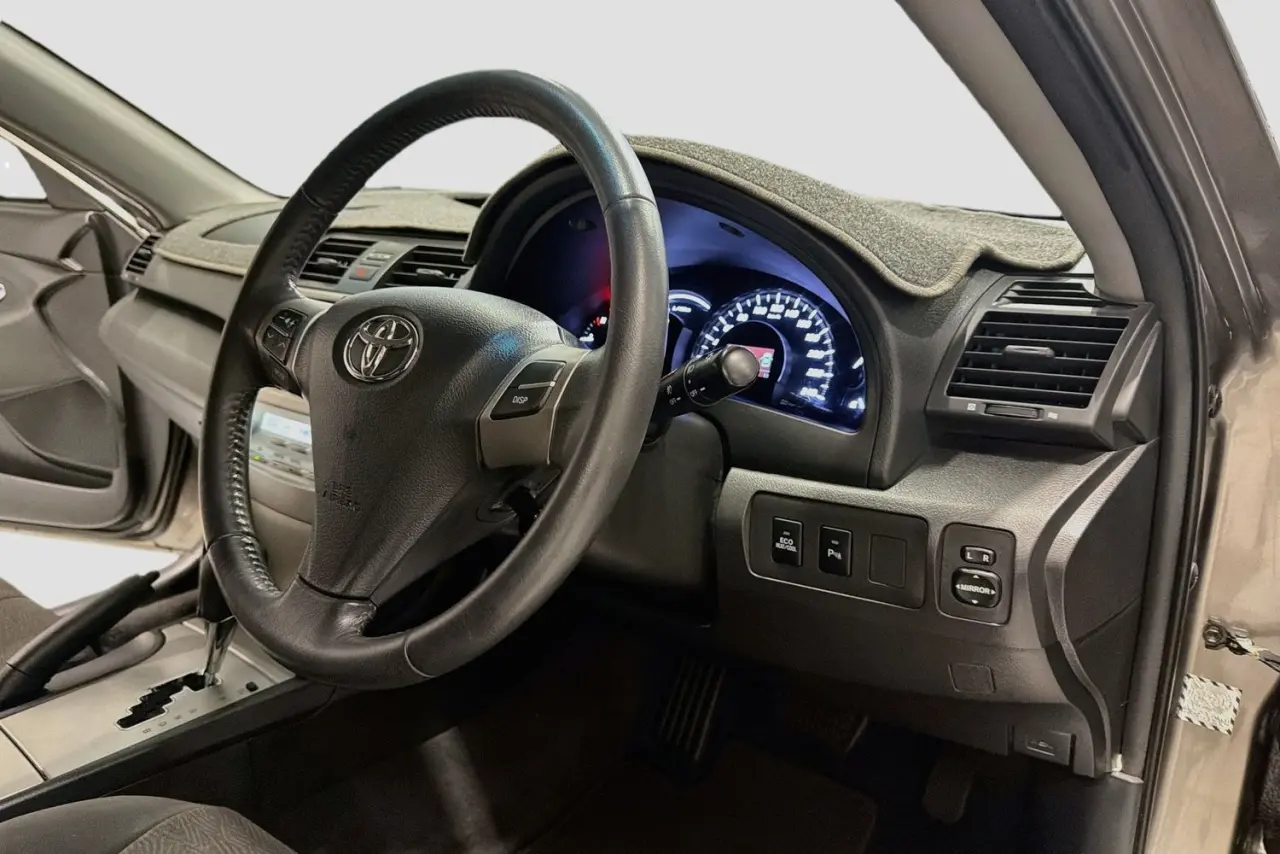 2010 Toyota Camry Gallery Image 23