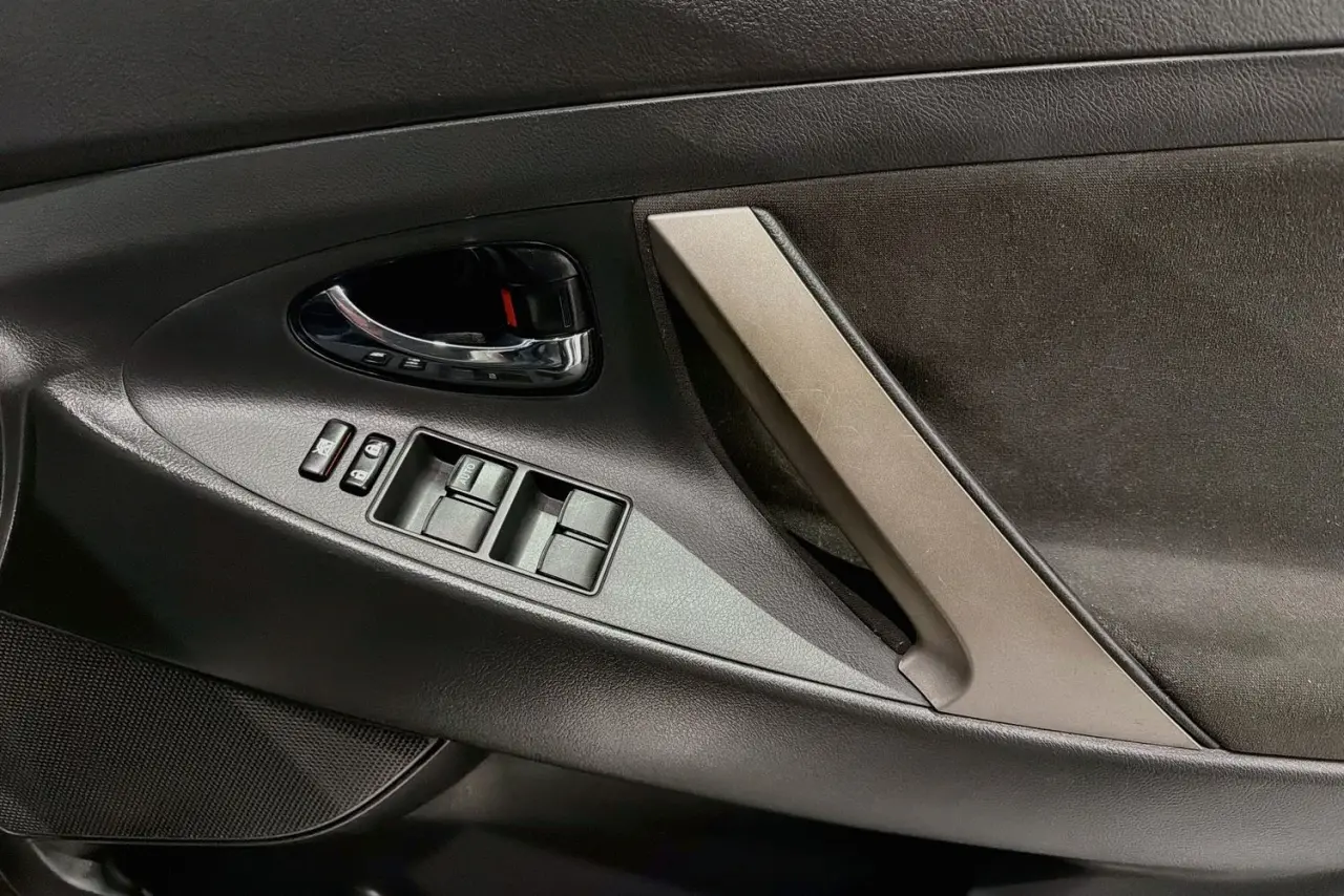 2010 Toyota Camry Gallery Image 24