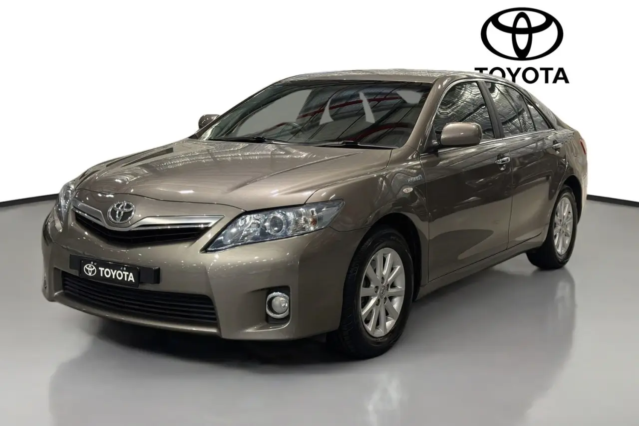 2010 Toyota Camry Gallery Image 4