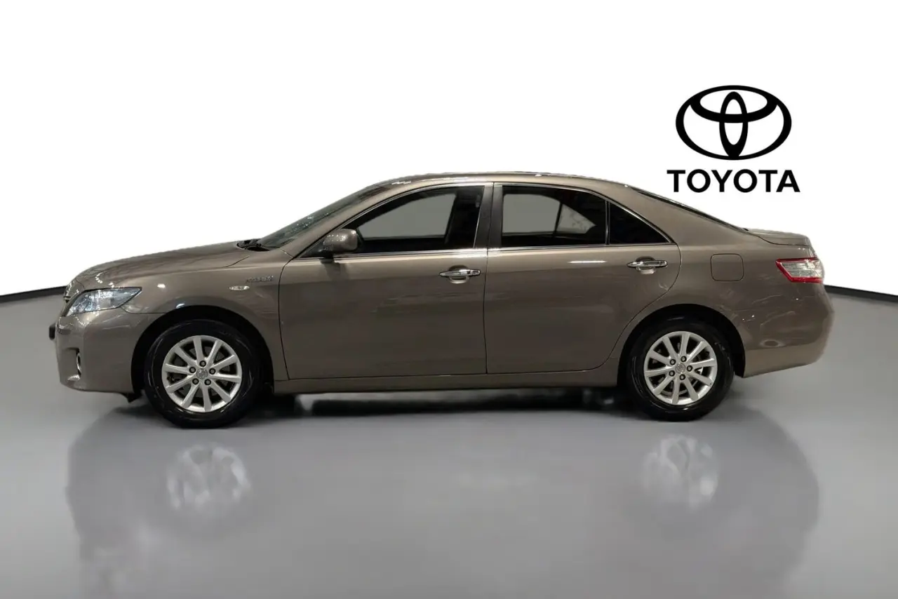 2010 Toyota Camry Gallery Image 5