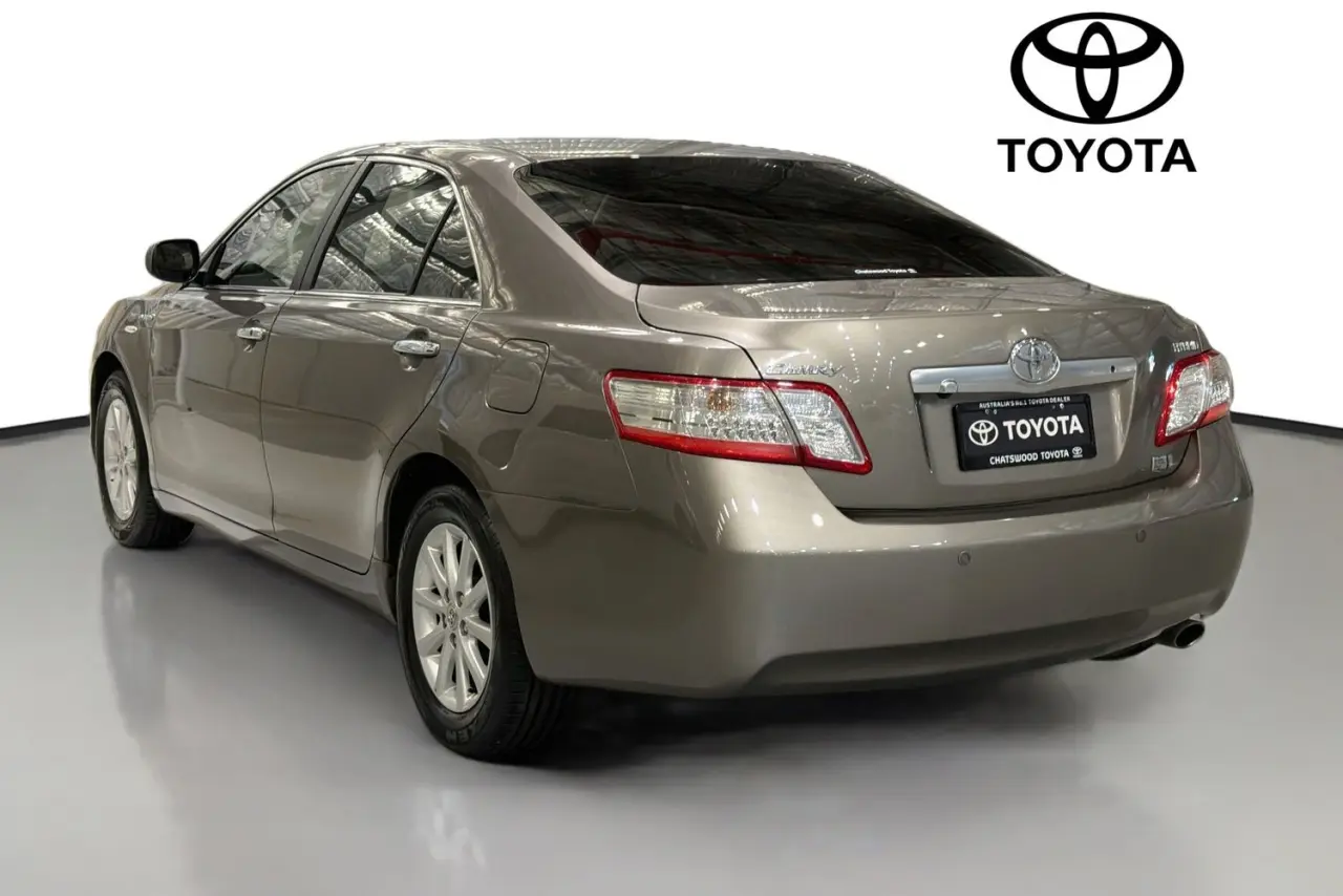 2010 Toyota Camry Gallery Image 6