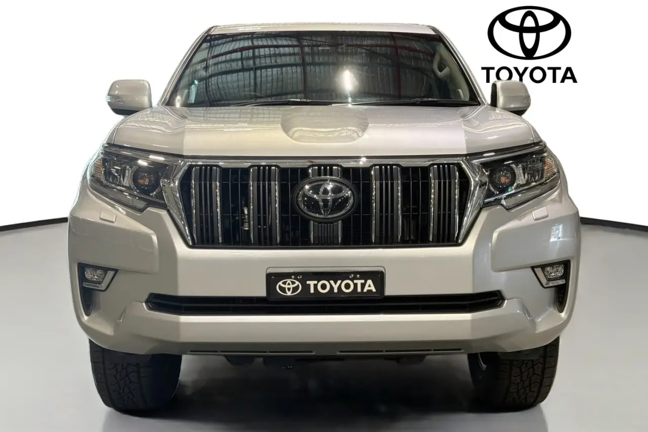 2022 Toyota Landcruiser Prado Gallery Image 2