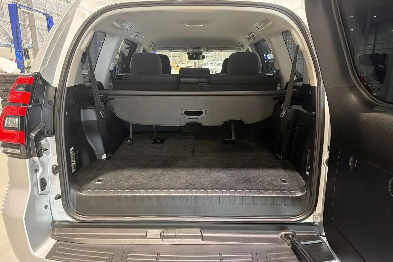2022 Toyota Landcruiser Prado Gallery Image 27