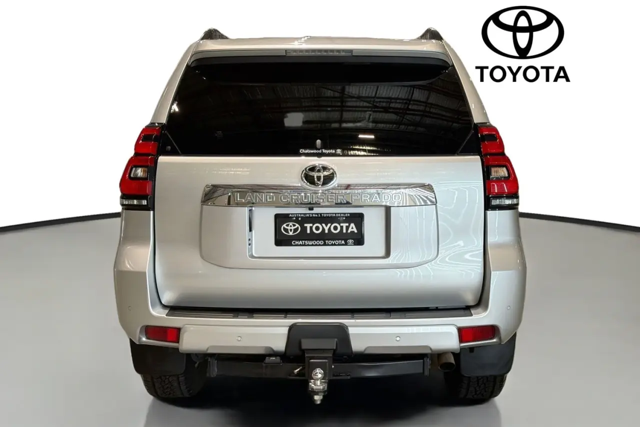2022 Toyota Landcruiser Prado Gallery Image 7