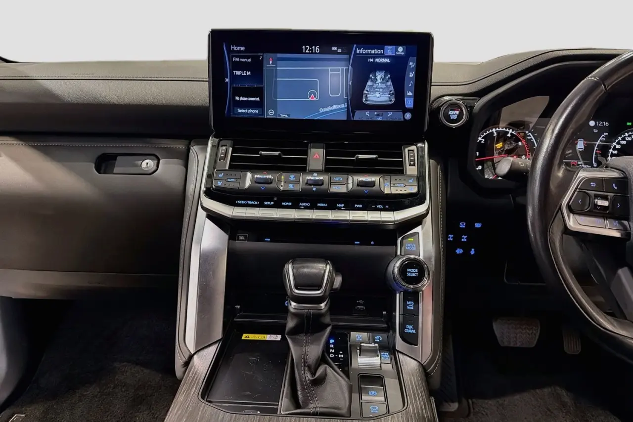 2022 Toyota Landcruiser Gallery Image 15