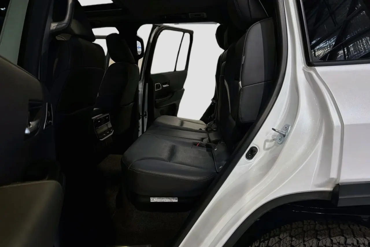 2022 Toyota Landcruiser Gallery Image 26