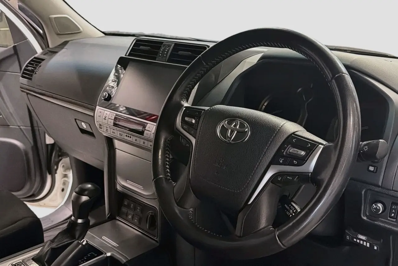 2023 Toyota Landcruiser Prado Gallery Image 14
