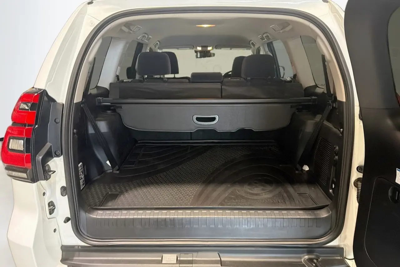2023 Toyota Landcruiser Prado Gallery Image 27