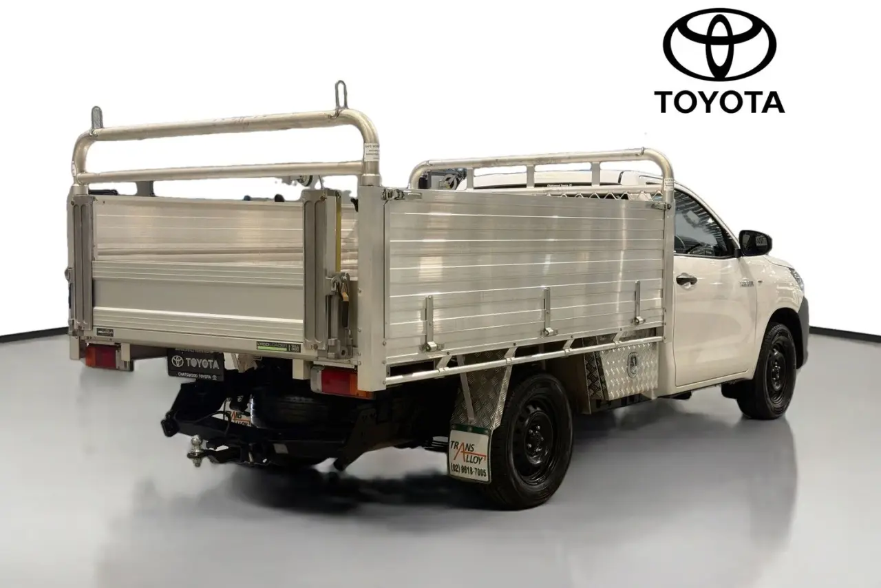 2024 Toyota Hilux Gallery Image 10