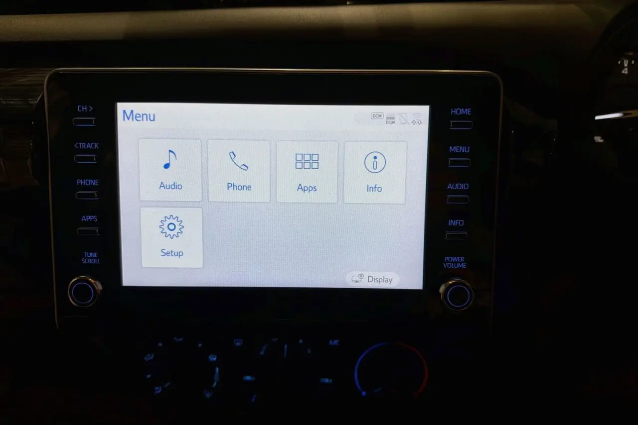 2024 Toyota Hilux Gallery Image 17