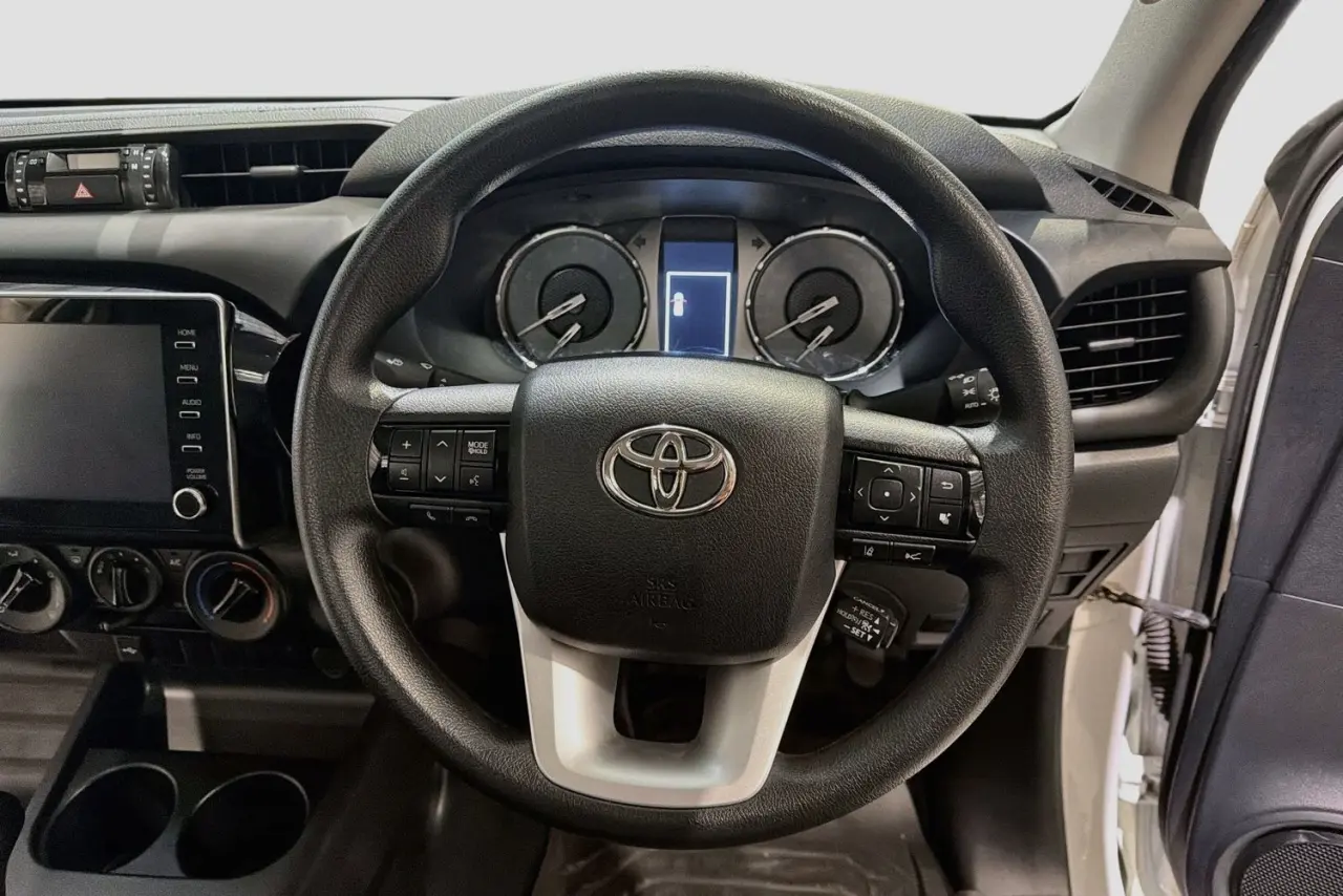 2024 Toyota Hilux Gallery Image 21