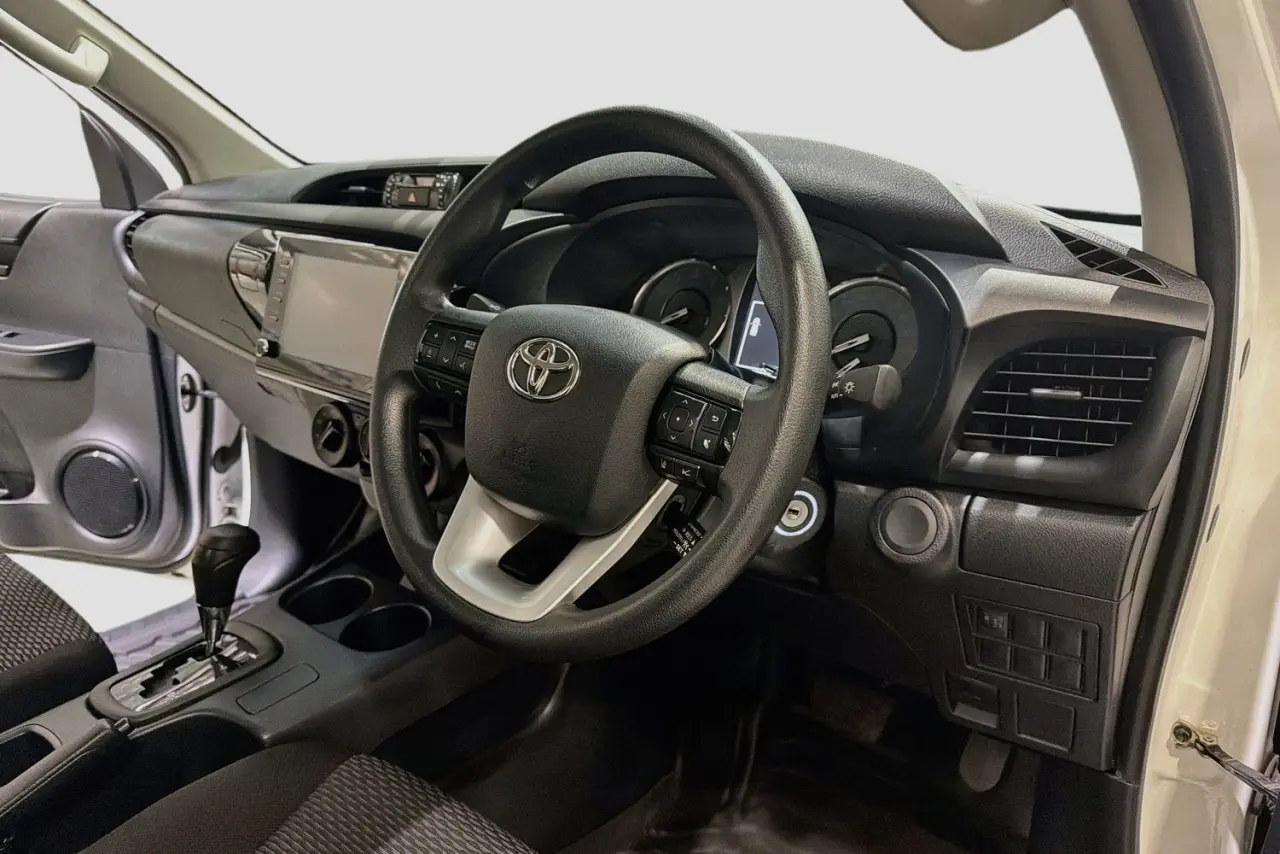 2024 Toyota Hilux Gallery Image 23