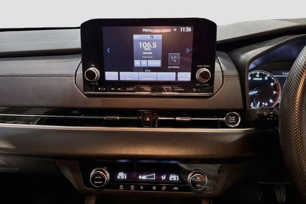 2023 Mitsubishi Outlander Gallery Image 15