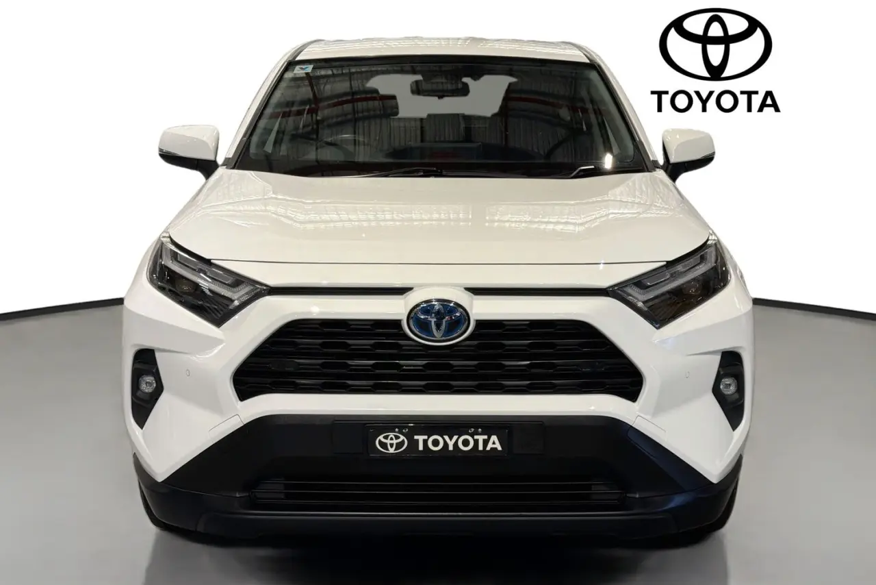 2022 Toyota RAV4 Gallery Image 2