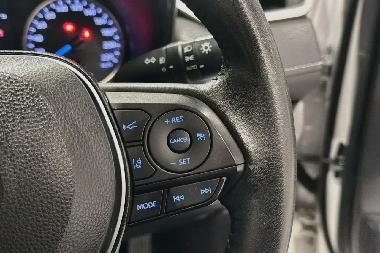 2022 Toyota RAV4 Gallery Image 20