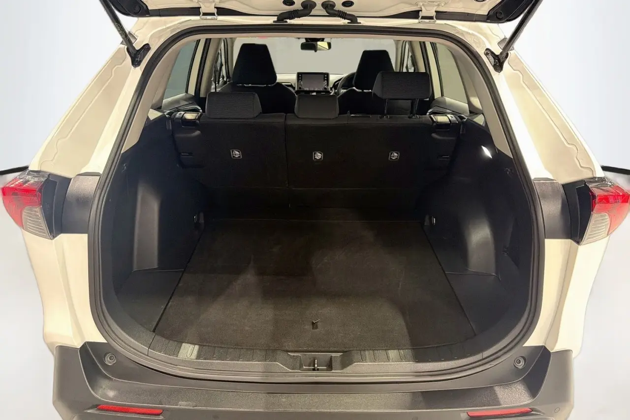 2022 Toyota RAV4 Gallery Image 27