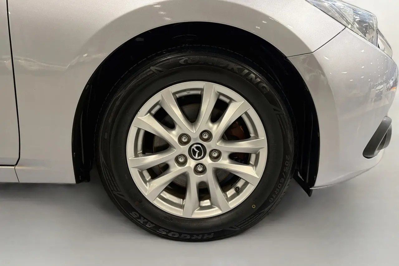 2026 Mazda 3 Gallery Image 28