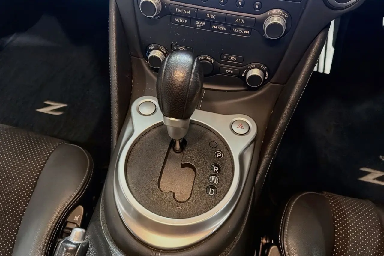 2012 Nissan 370Z Gallery Image 18