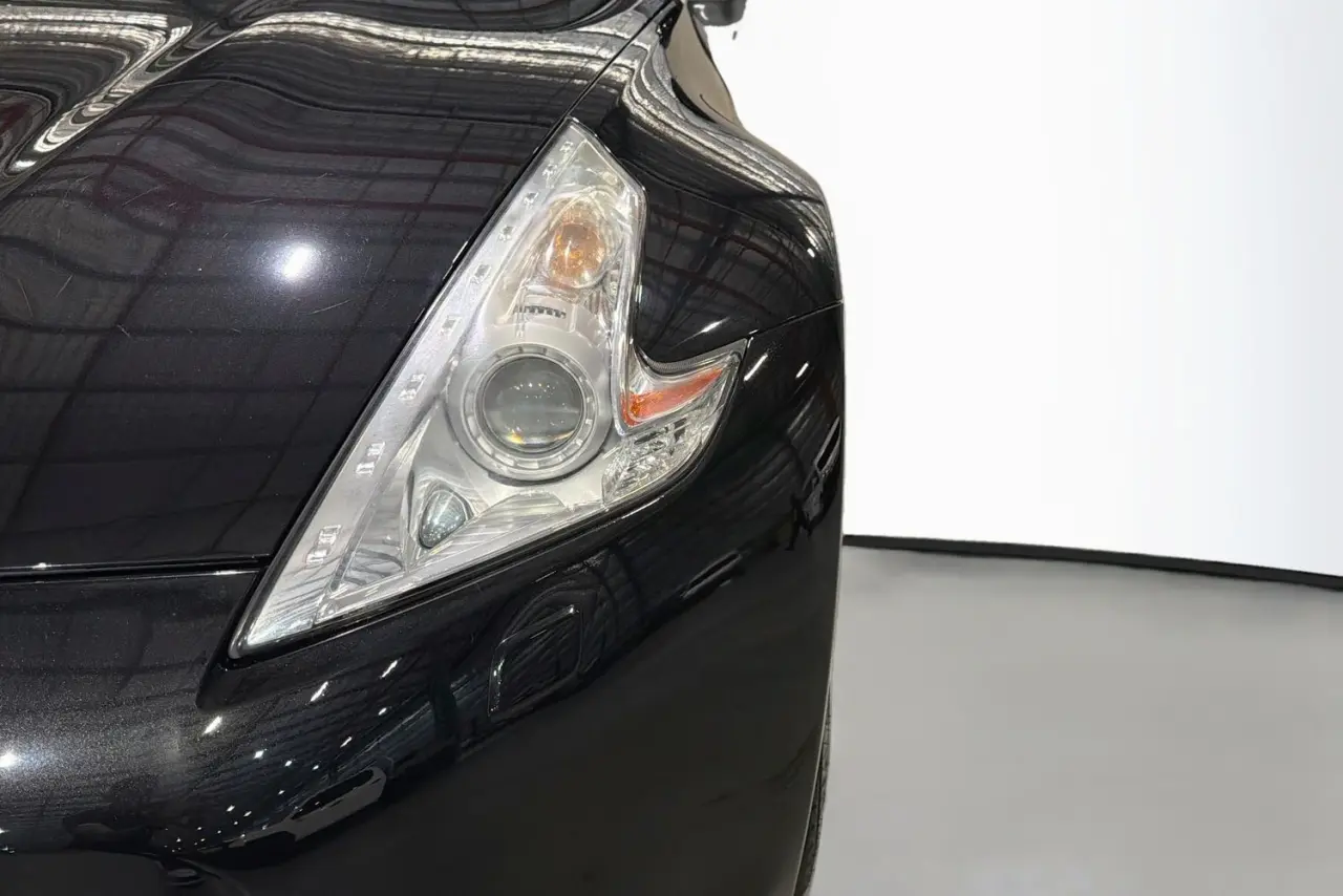 2012 Nissan 370Z Gallery Image 3