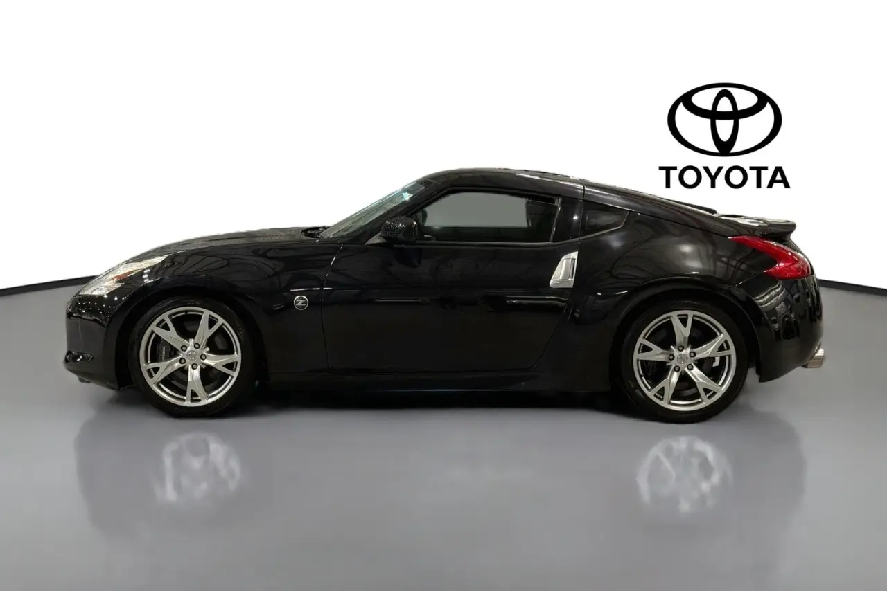 2012 Nissan 370Z Gallery Image 5