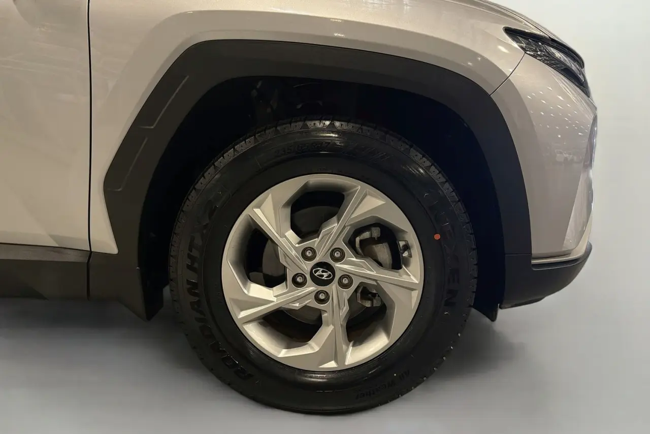 2023 Hyundai Tucson Gallery Image 28