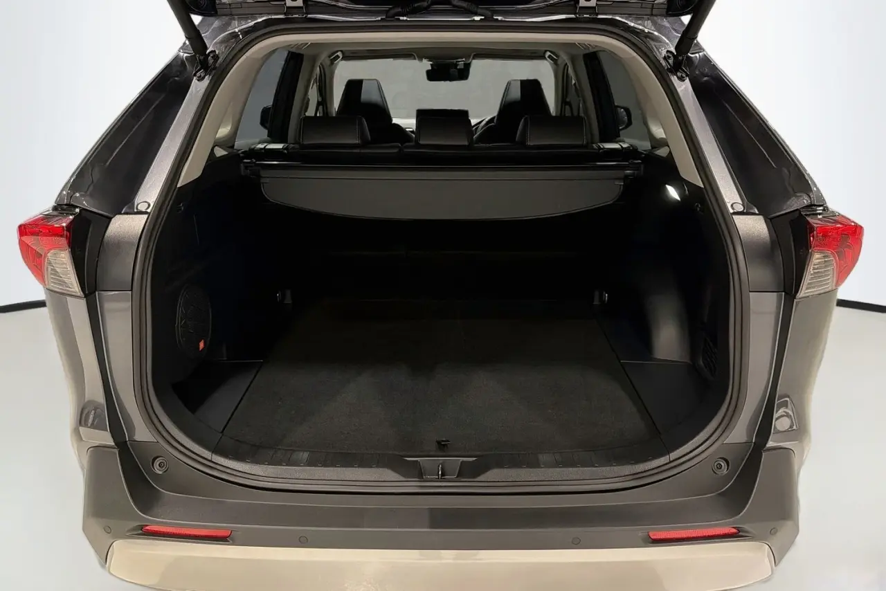 2024 Toyota RAV4 Gallery Image 27