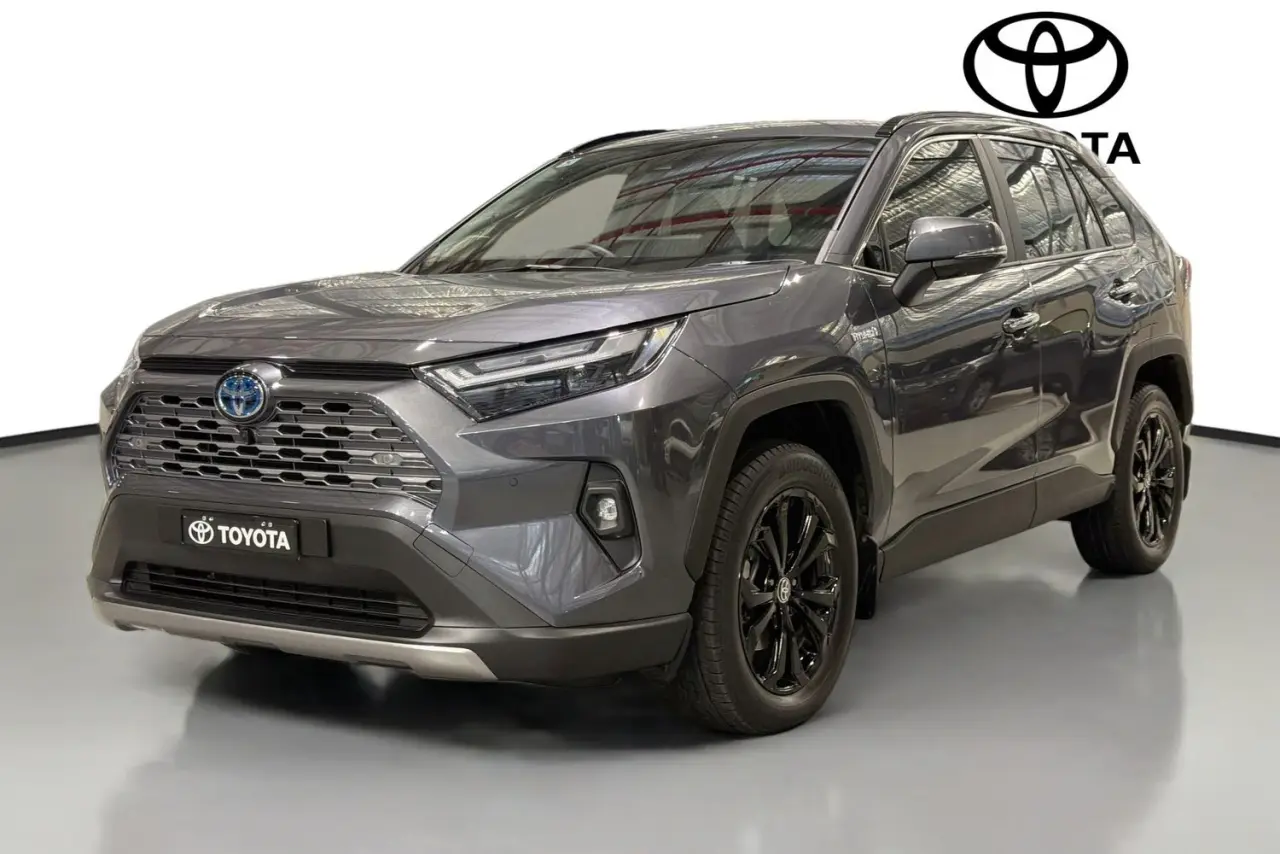 2024 Toyota RAV4 Gallery Image 4
