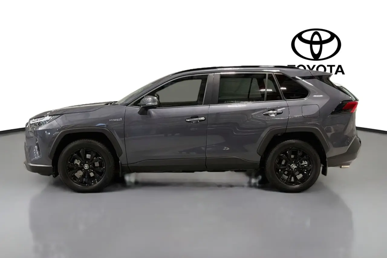 2024 Toyota RAV4 Gallery Image 5