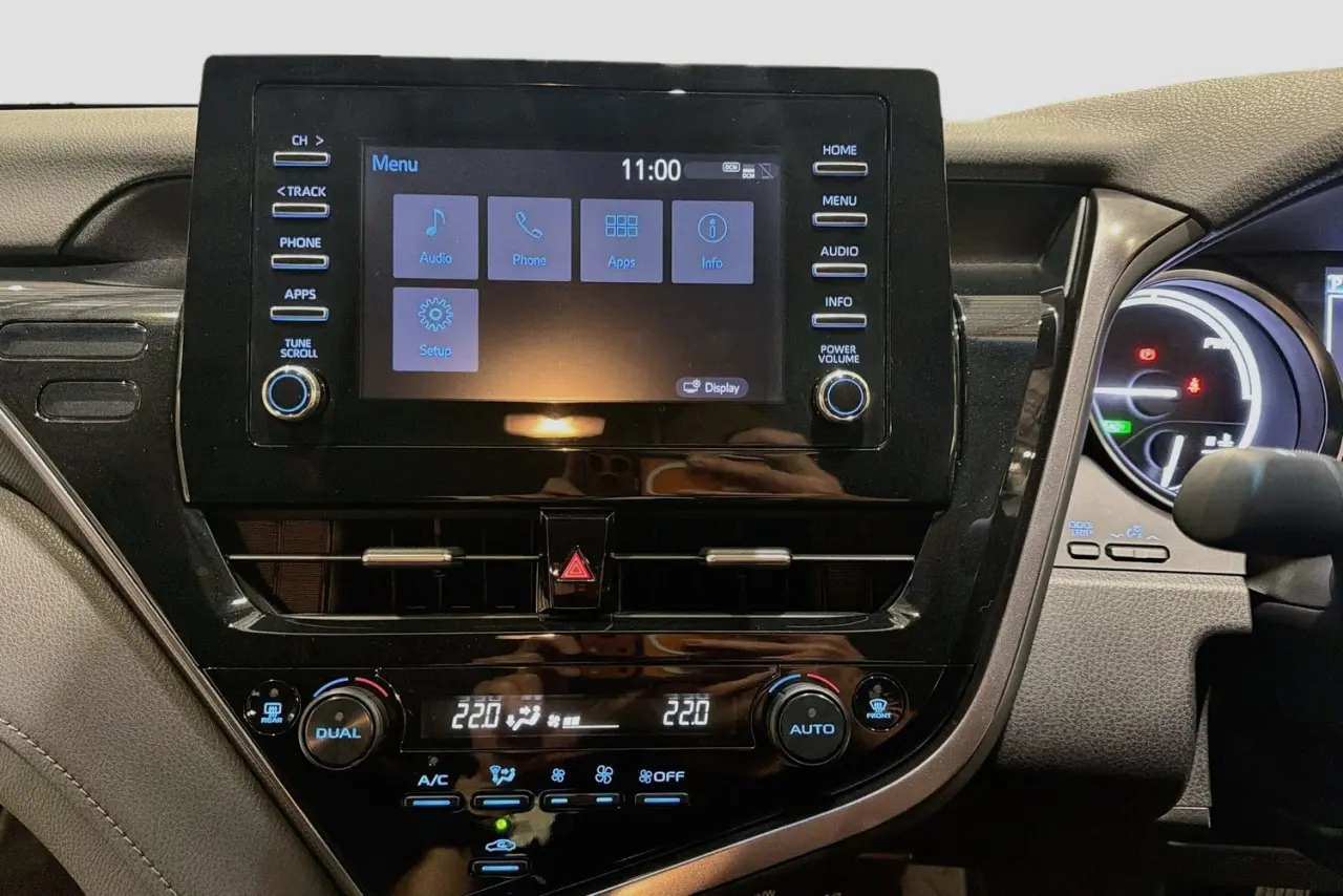 2024 Toyota Camry Gallery Image 17
