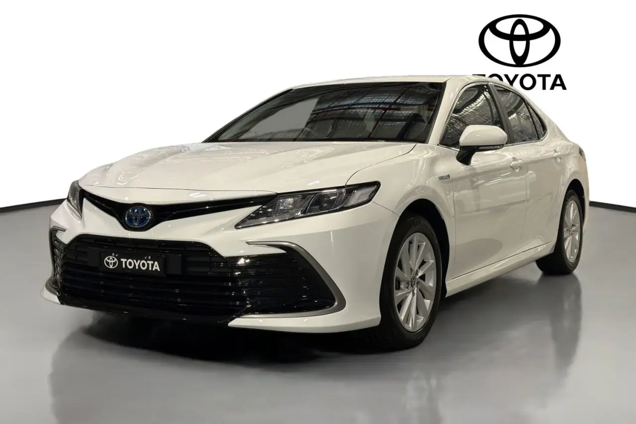 2024 Toyota Camry Gallery Image 4