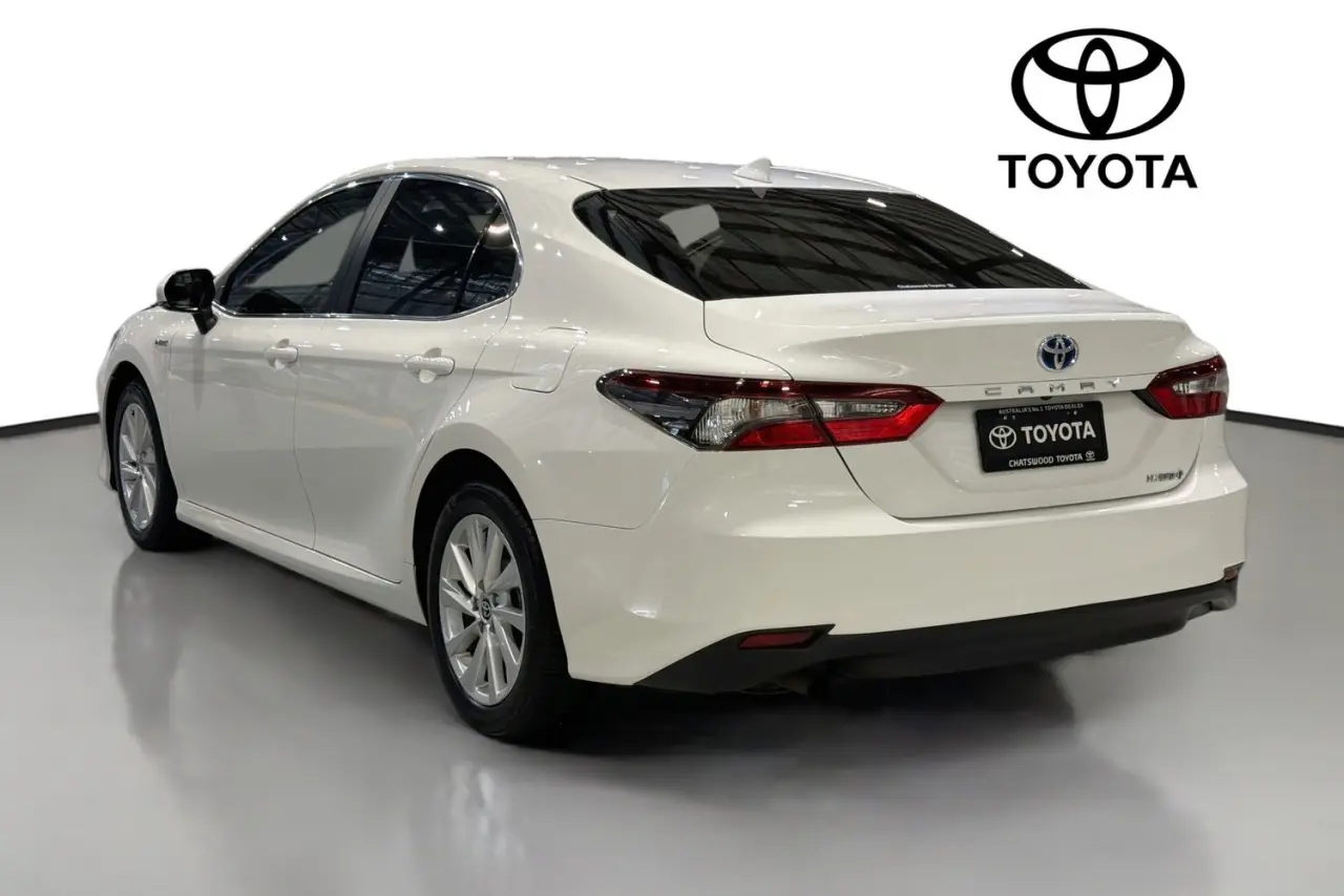 2024 Toyota Camry Gallery Image 6