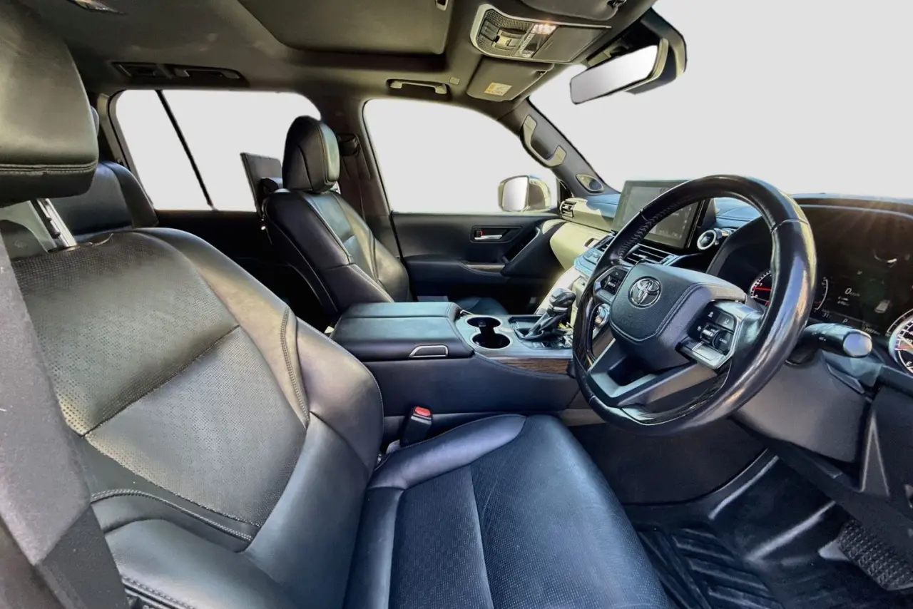 2022 Toyota Landcruiser Gallery Image 13