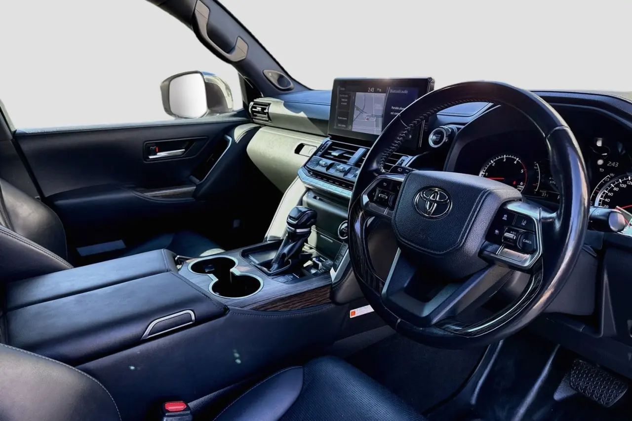 2022 Toyota Landcruiser Gallery Image 23