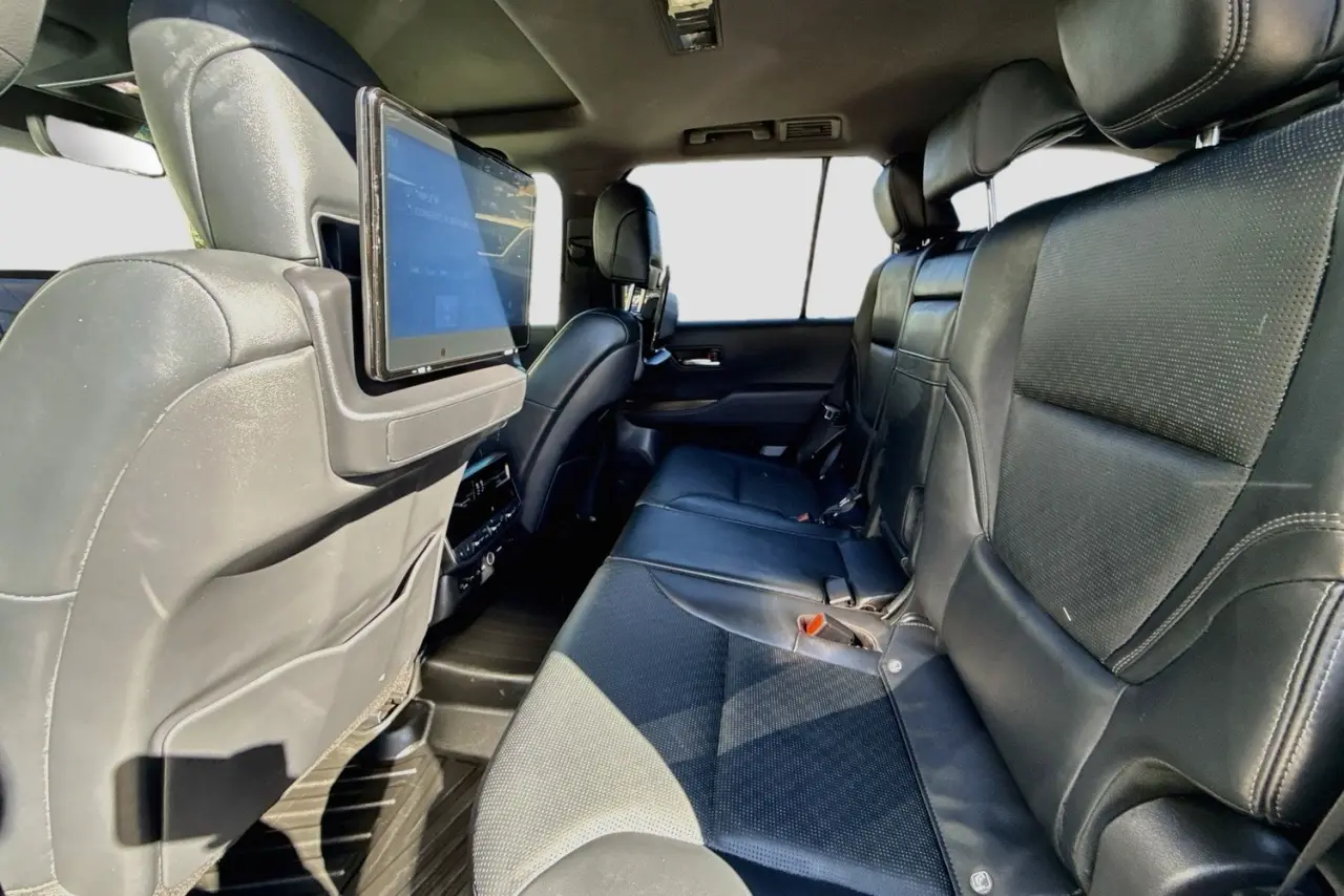 2022 Toyota Landcruiser Gallery Image 26
