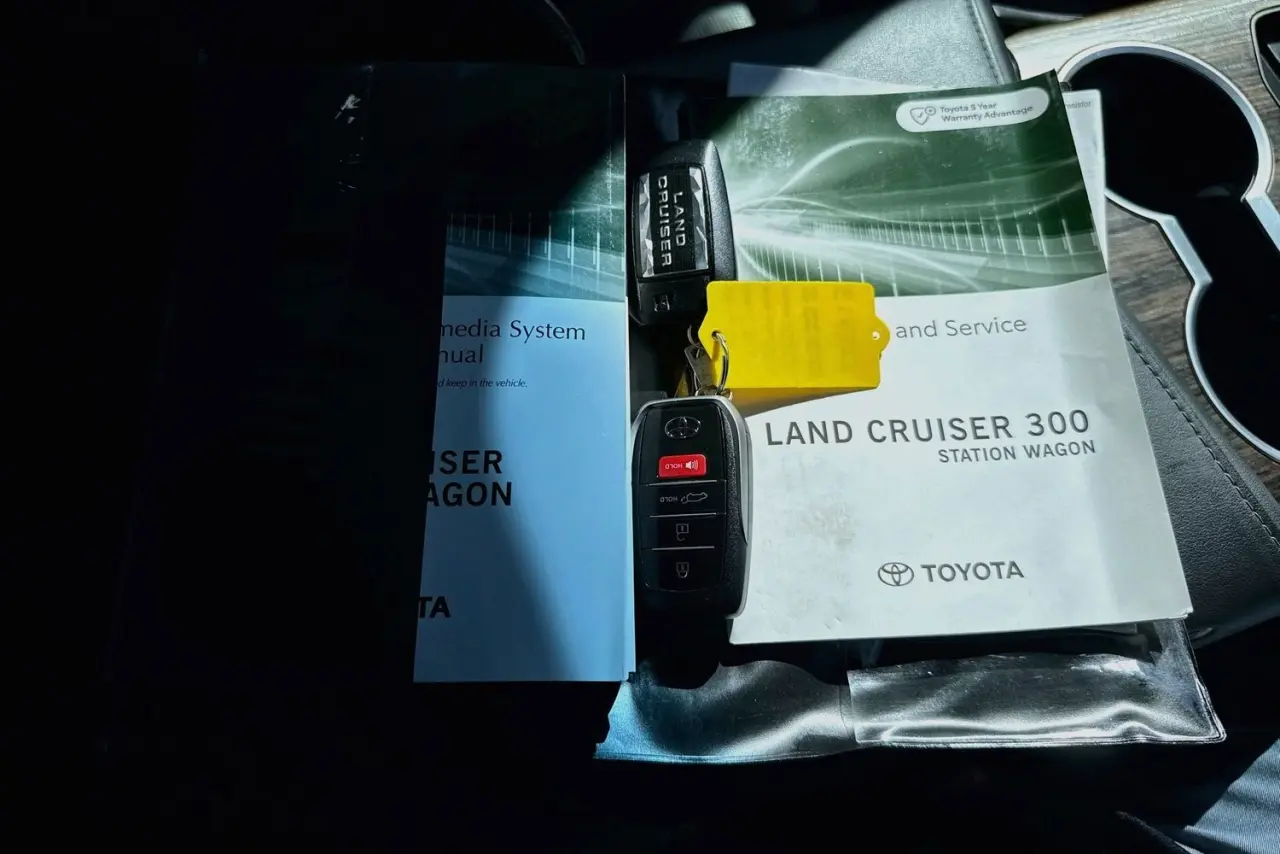 2022 Toyota Landcruiser Gallery Image 30