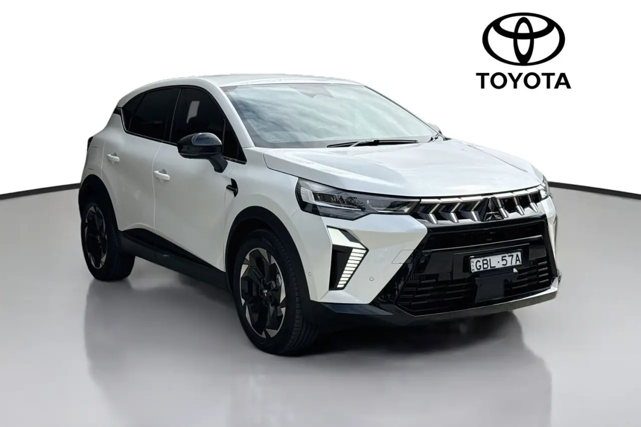 2025 Mitsubishi ASX Gallery Image 1