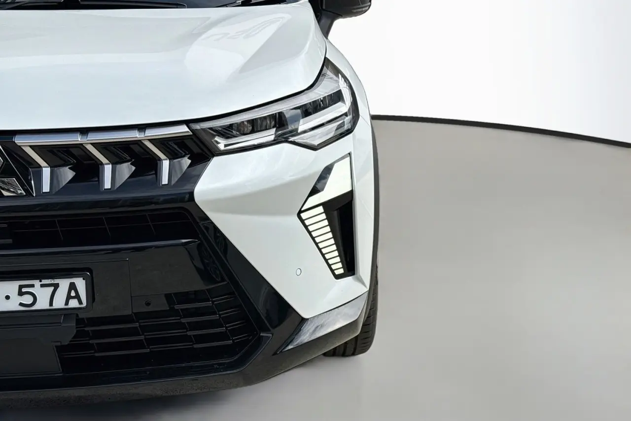 2025 Mitsubishi ASX Gallery Image 3