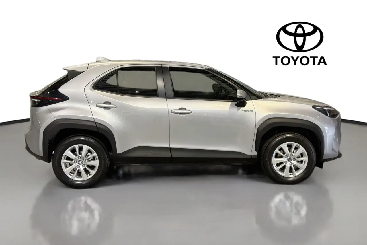2023 Toyota Yaris Cross Gallery Image 11