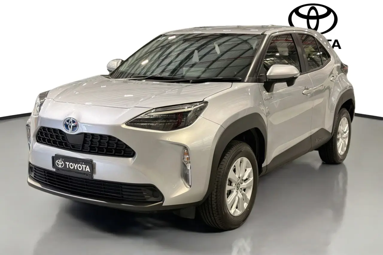 2023 Toyota Yaris Cross Gallery Image 4