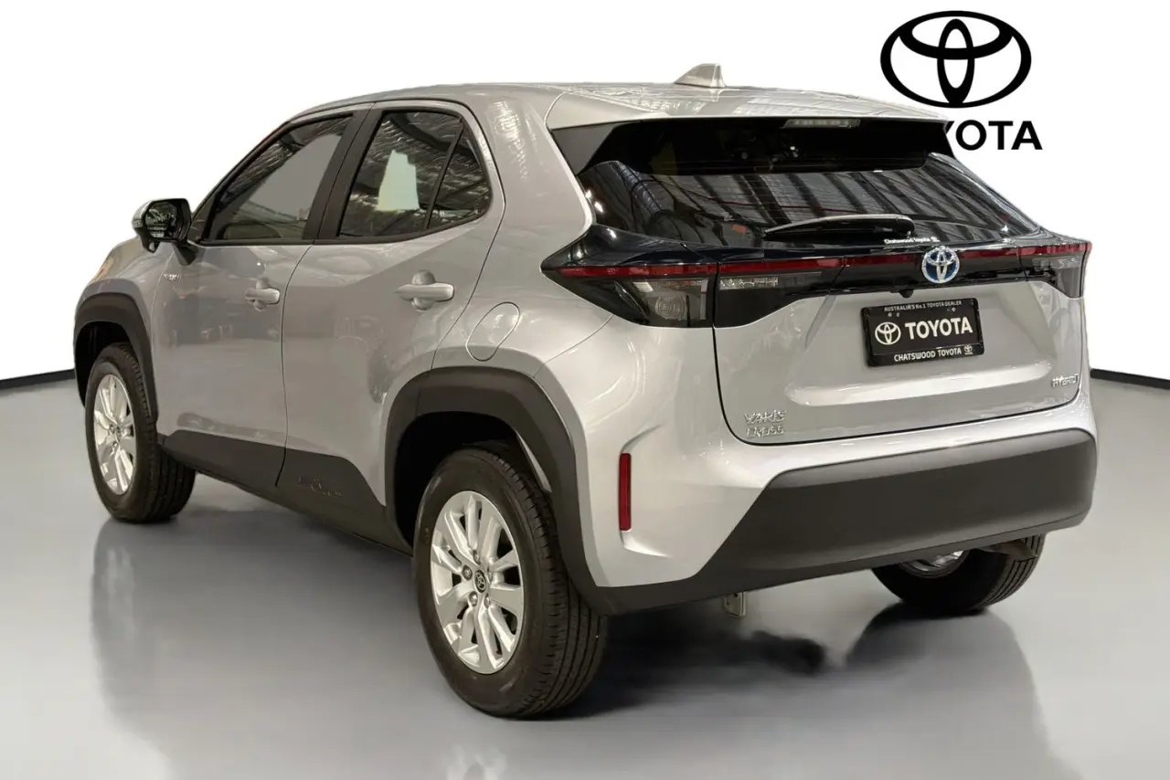 2023 Toyota Yaris Cross Gallery Image 6