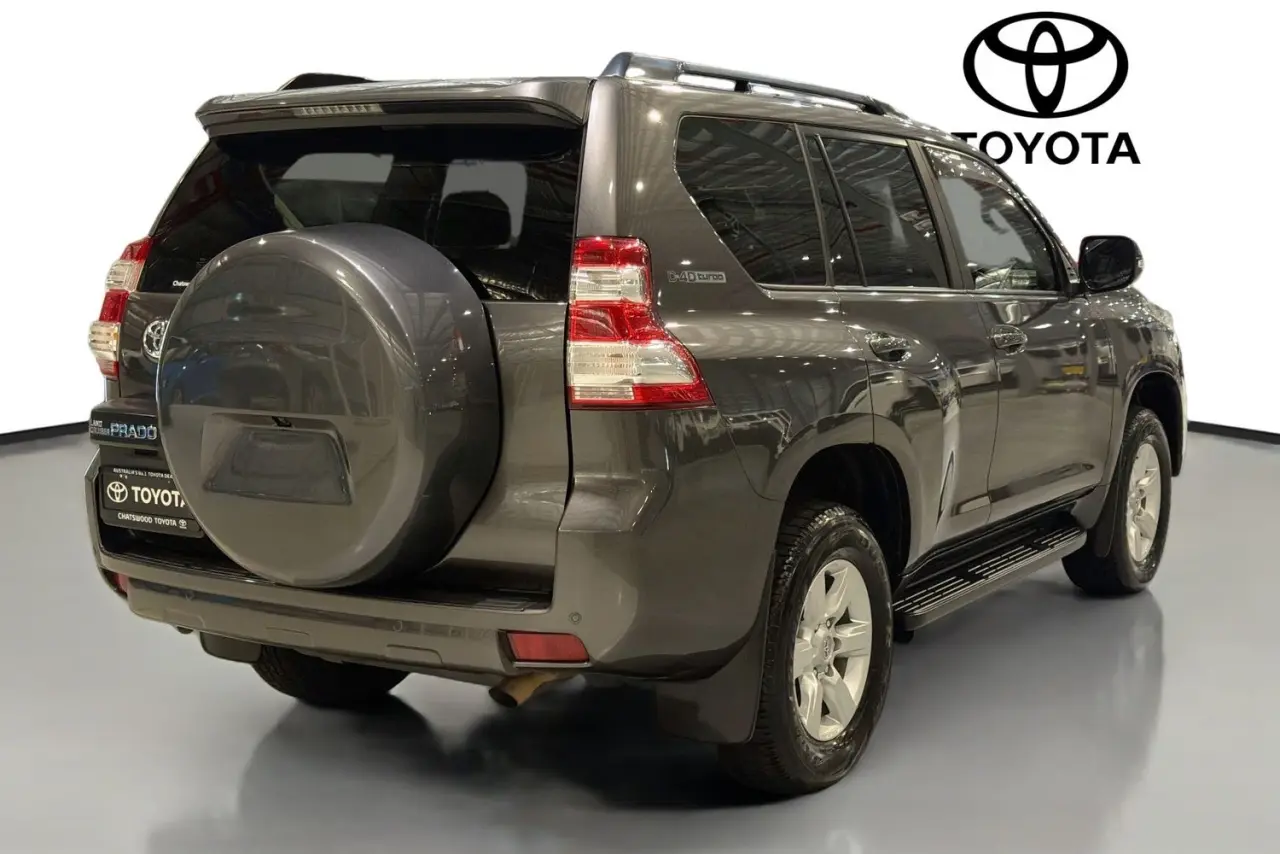 2017 Toyota Landcruiser Prado Gallery Image 10