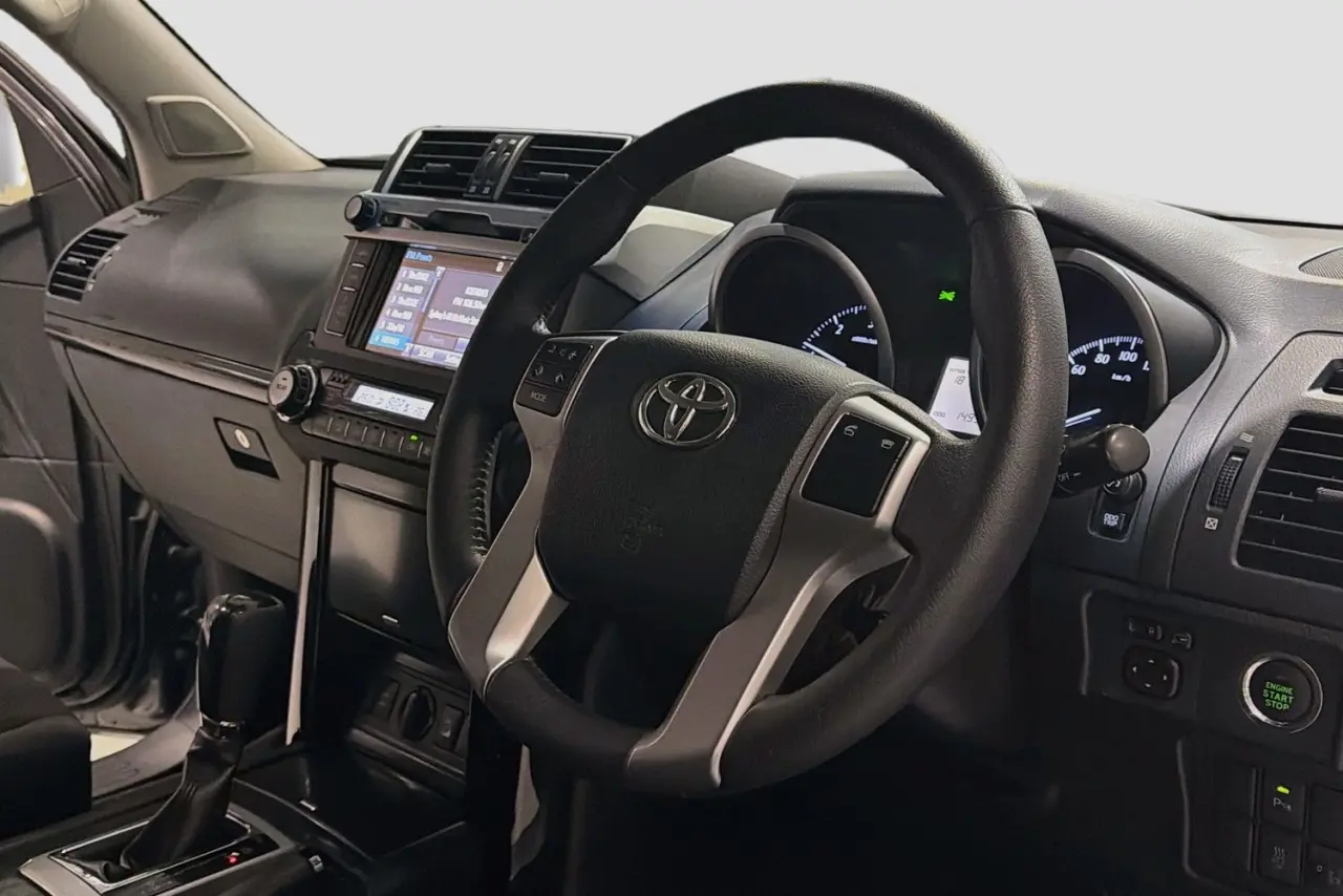 2017 Toyota Landcruiser Prado Gallery Image 14